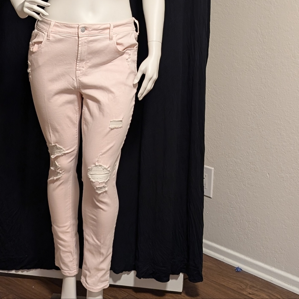 Old Navy Women's Distressed Pink Pants 16
